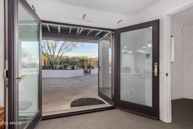 6831 E STAGECOACH PASS --, Carefree, AZ 85377