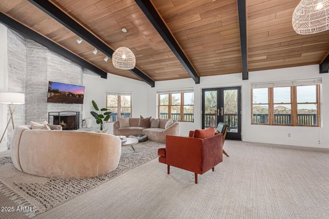 6831 E STAGECOACH PASS --, Carefree, AZ 85377