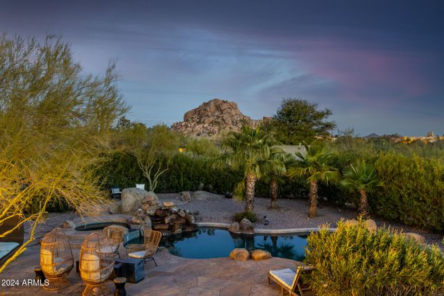 6831 E STAGECOACH PASS --, Carefree, AZ 85377