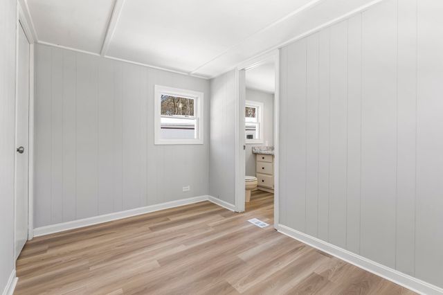 14 Stage Coach Circle, Londonderry, NH 03053