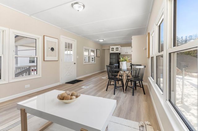 14 Stage Coach Circle, Londonderry, NH 03053