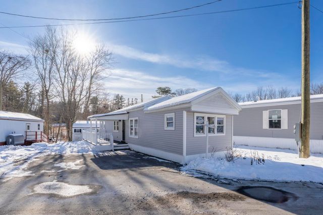 14 Stage Coach Circle, Londonderry, NH 03053