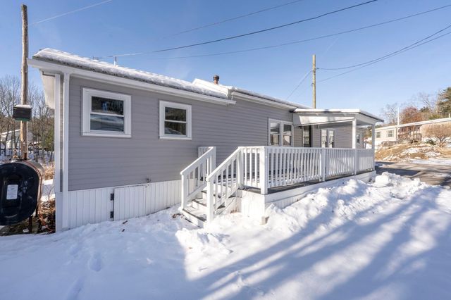 14 Stage Coach Circle, Londonderry, NH 03053