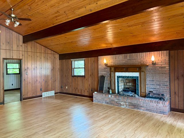 8123 Barbourville Road, London, KY 40744