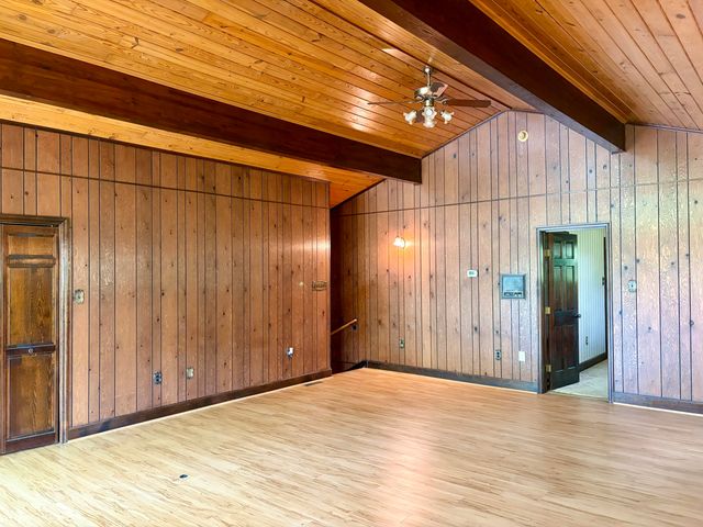 8123 Barbourville Road, London, KY 40744