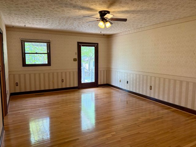 8123 Barbourville Road, London, KY 40744