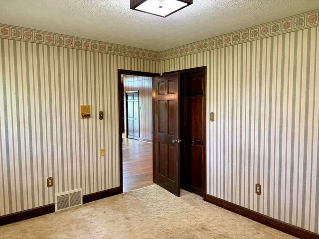 8123 Barbourville Road, London, KY 40744
