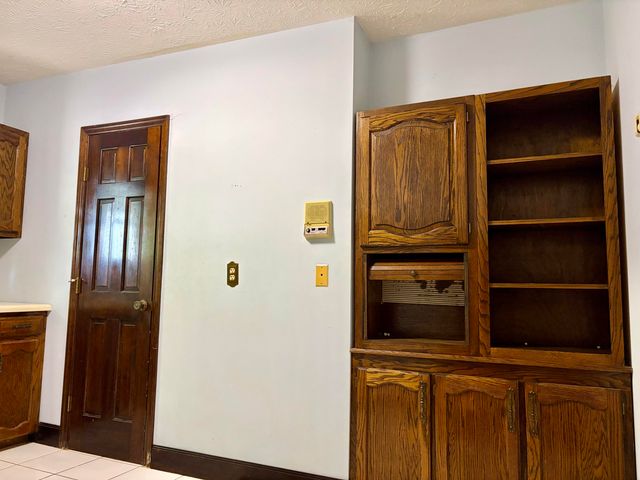 8123 Barbourville Road, London, KY 40744