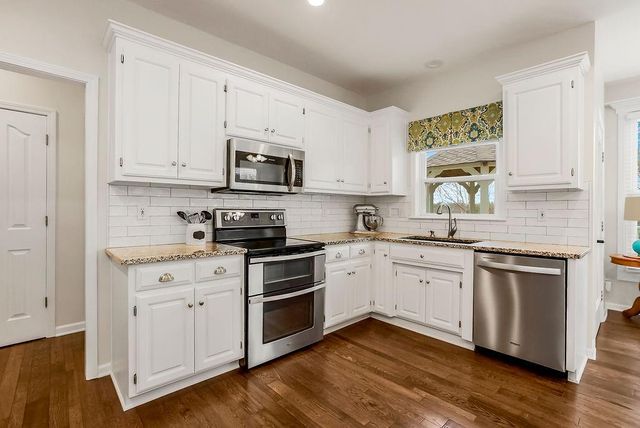 6515 W 147th Terrace, Overland Park, KS 66223