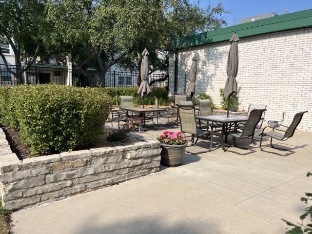2720 Dale Street N C113, Roseville, MN 55113