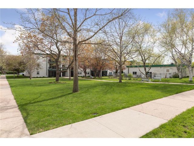 2720 Dale Street N C113, Roseville, MN 55113