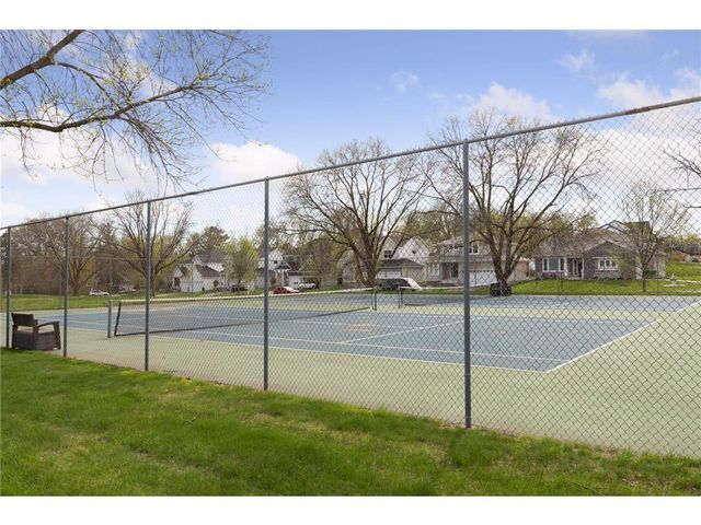 2720 Dale Street N C113, Roseville, MN 55113