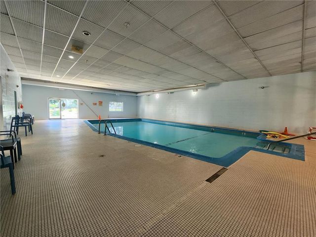 2720 Dale Street N C113, Roseville, MN 55113