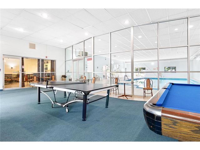 2720 Dale Street N C113, Roseville, MN 55113
