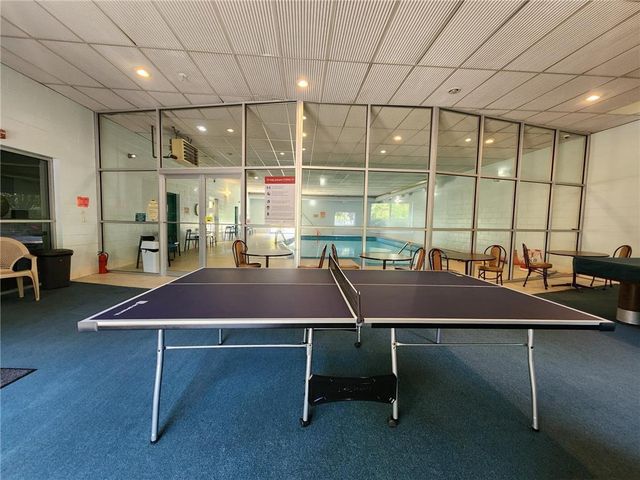 2720 Dale Street N C113, Roseville, MN 55113