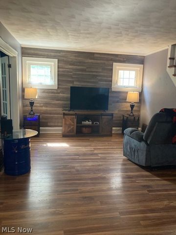 858 Allison Avenue, Lorain, OH 44052