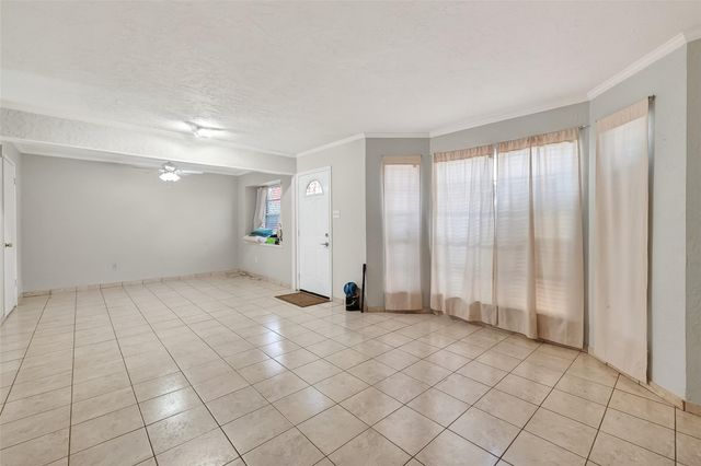 3834 Willow Springs Lane, Houston, TX 77080