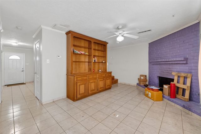 3834 Willow Springs Lane, Houston, TX 77080