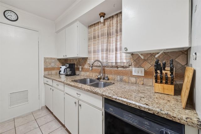 3834 Willow Springs Lane, Houston, TX 77080