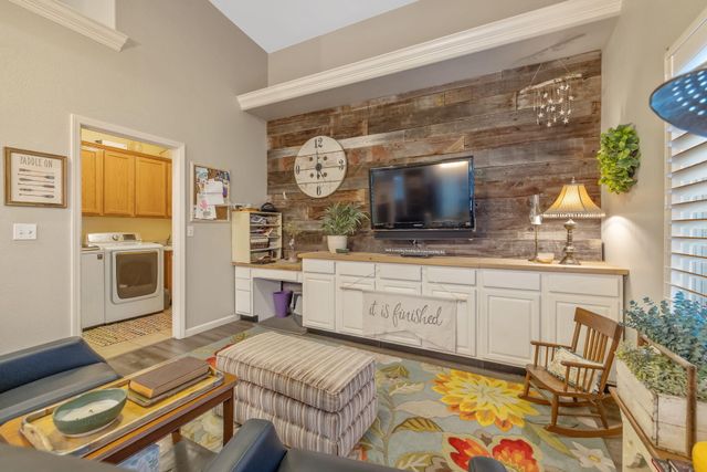 5126 W Modoc Avenue, Visalia, CA 93291