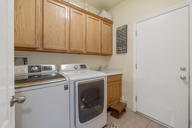 5126 W Modoc Avenue, Visalia, CA 93291