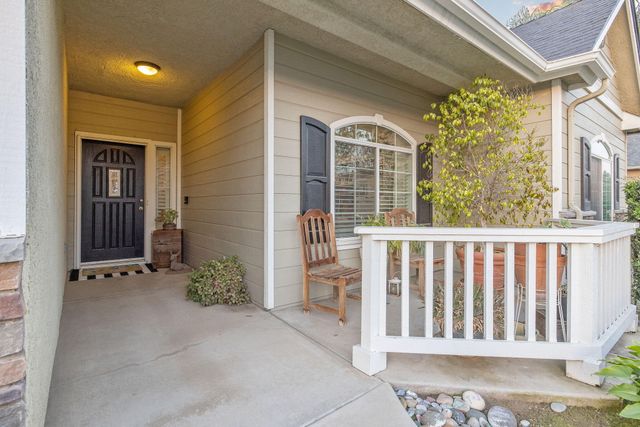 5126 W Modoc Avenue, Visalia, CA 93291