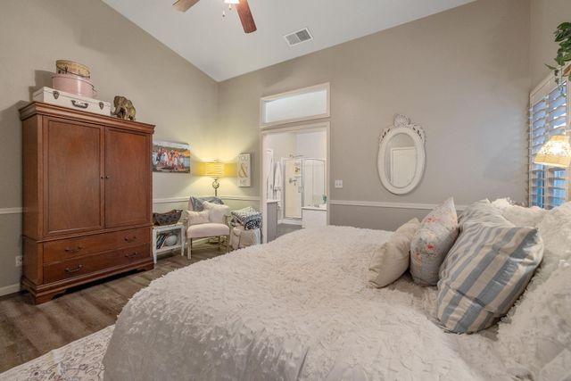 5126 W Modoc Avenue, Visalia, CA 93291