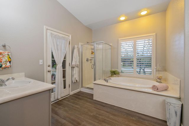 5126 W Modoc Avenue, Visalia, CA 93291