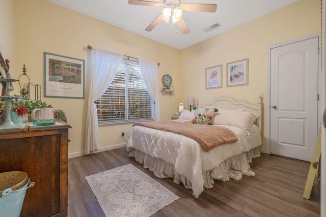 5126 W Modoc Avenue, Visalia, CA 93291