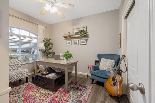 5126 W Modoc Avenue, Visalia, CA 93291