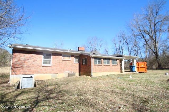 1961 Glensboro Rd, Lawrenceburg, KY 40342
