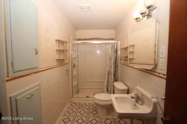 1961 Glensboro Rd, Lawrenceburg, KY 40342