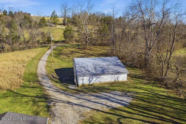 1961 Glensboro Rd, Lawrenceburg, KY 40342