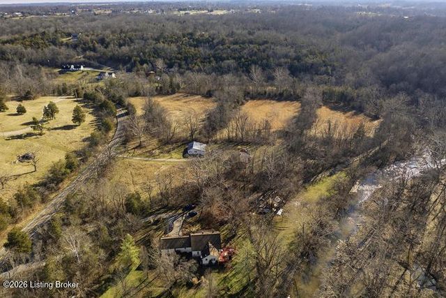 1961 Glensboro Rd, Lawrenceburg, KY 40342