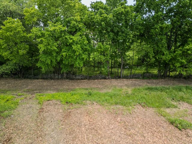 1 Frankfort Rd & 127 S, Lawrenceburg, KY 40342