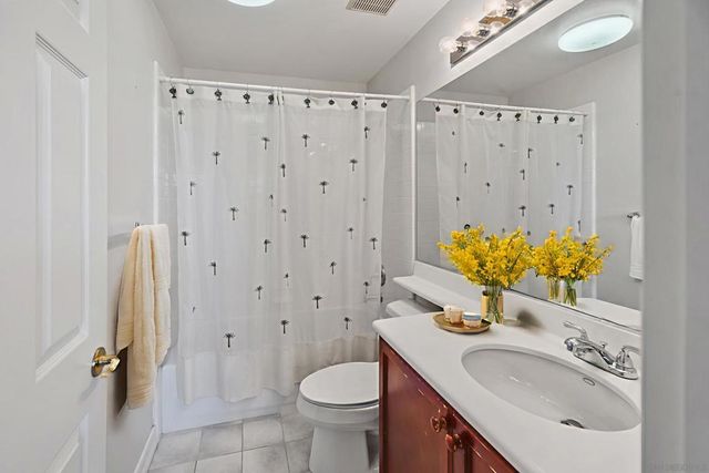 11721 Treadwell Dr, Poway, CA 92064