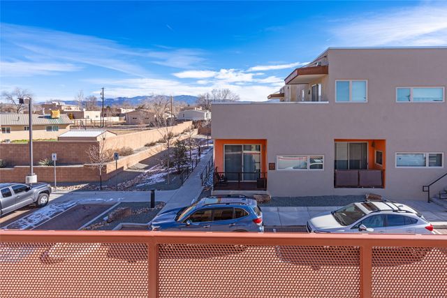 1109 Paseo Corazon 5, Santa Fe, NM 87507