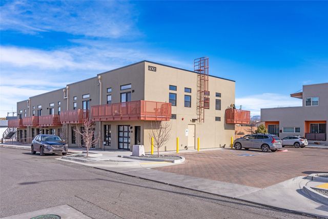 1109 Paseo Corazon 5, Santa Fe, NM 87507