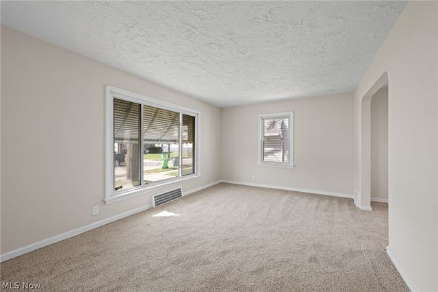 21391 Westport Avenue, Euclid, OH 44123