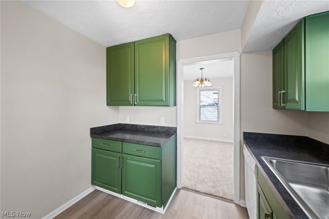 21391 Westport Avenue, Euclid, OH 44123