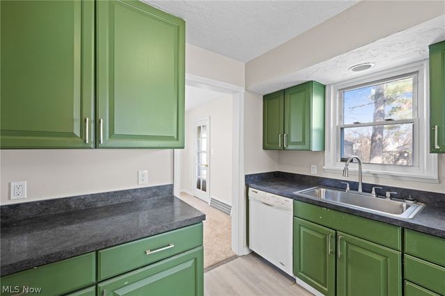 21391 Westport Avenue, Euclid, OH 44123