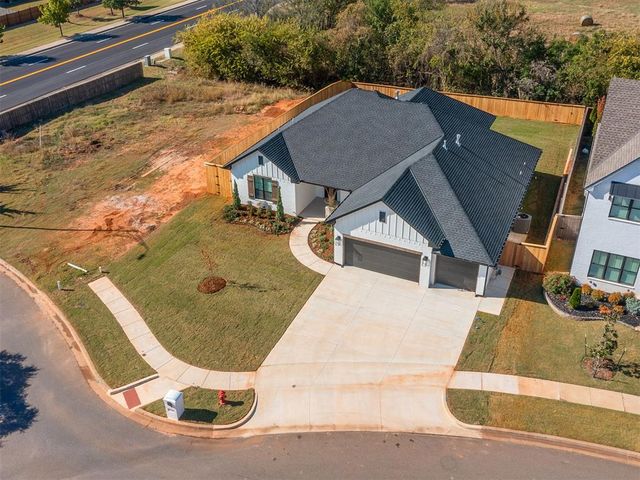 3608 Vintage Creek Drive, Norman, OK 73069