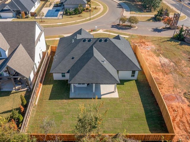 3608 Vintage Creek Drive, Norman, OK 73069