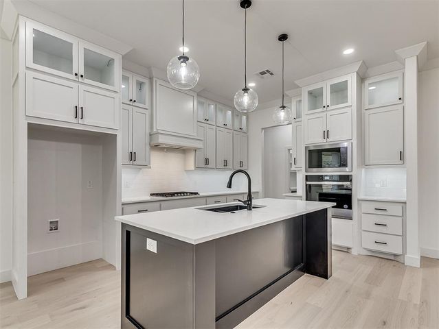 3608 Vintage Creek Drive, Norman, OK 73069
