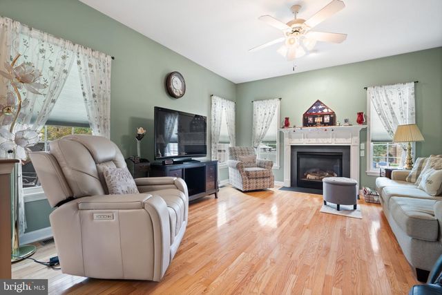 158 MAIN ST, Northampton, PA 18067