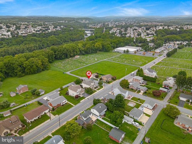 158 MAIN ST, Northampton, PA 18067