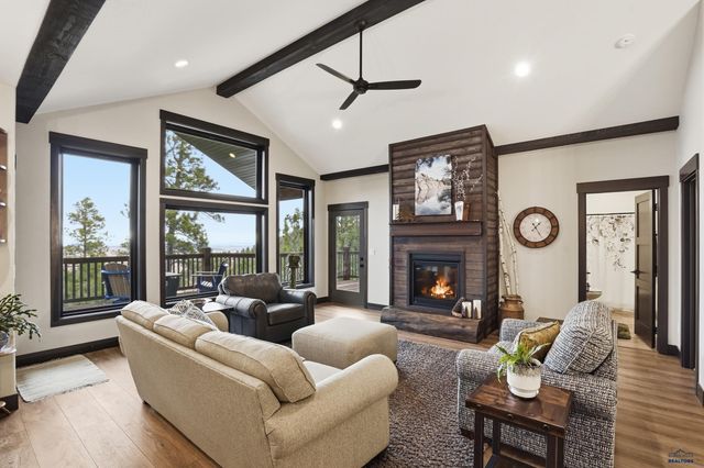 6621 GREEN MOUNTAIN CT, Spearfish, SD 57783