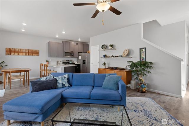 5700 86th Drive NE, Marysville, WA 98270