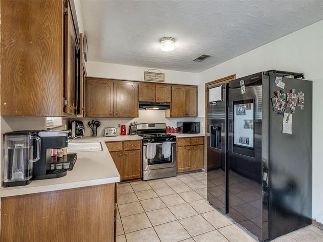 321 N Jefferson Avenue, Blanchard, OK 73010