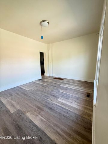 1120 Weller Ave, Louisville, KY 40208